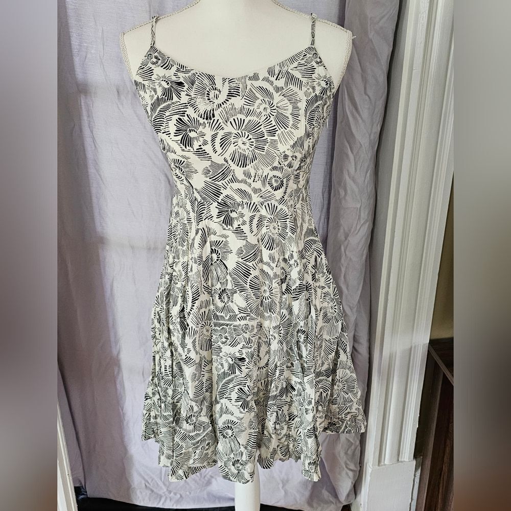Old Navy Black and White Pleated A-line Mini Dress